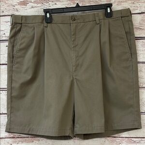 Men's Olive Flat-Front Chino Shorts